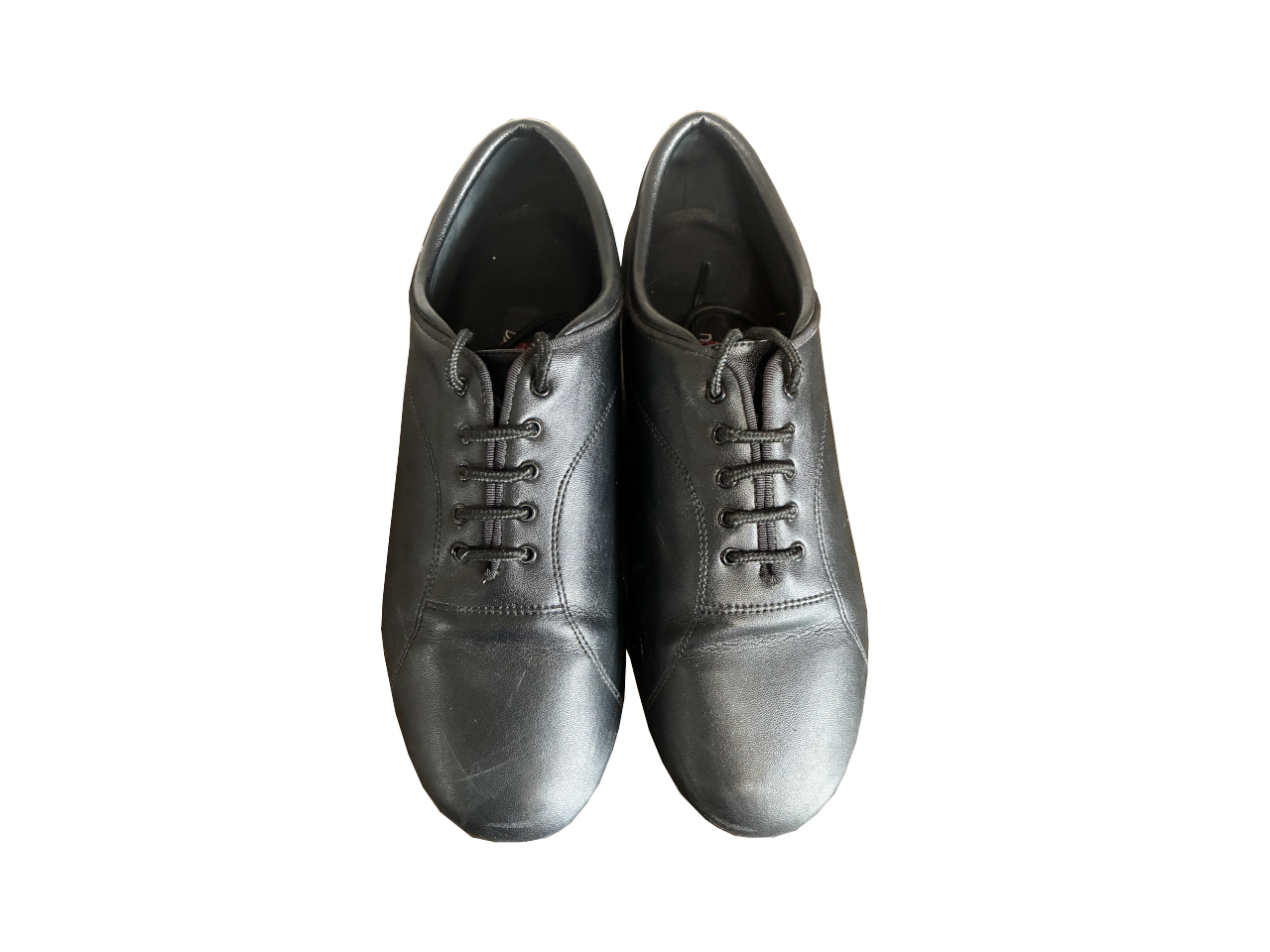 Example of closed lace closure design on a dance shoe